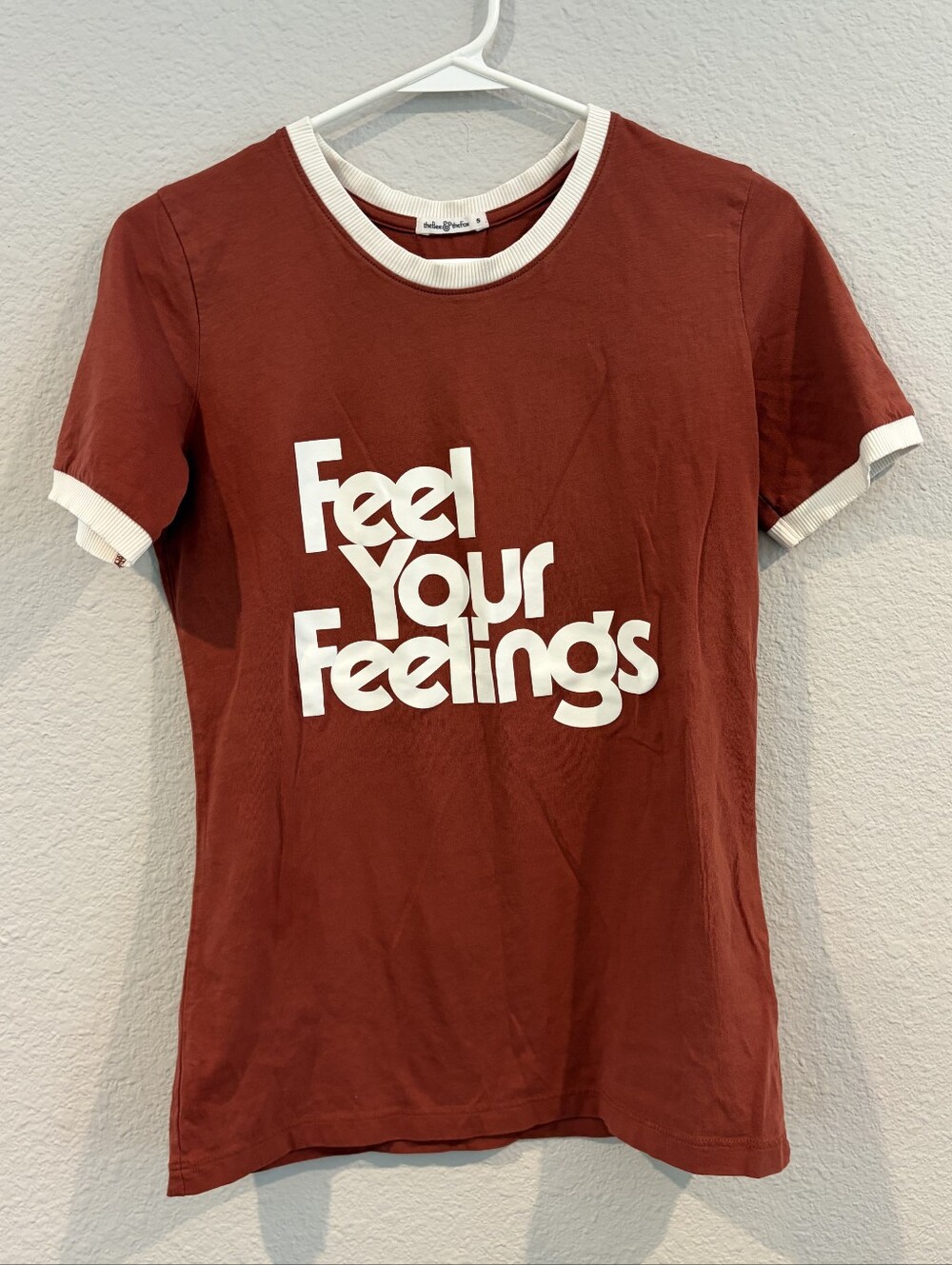 The Bee & The Fox Womens Casual Retro Feel Your Feelings Graphic Cotton T Shirt